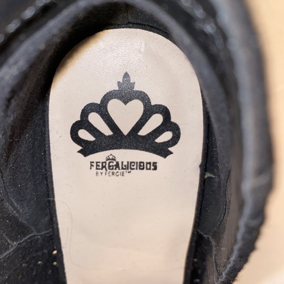 EUC Fergalicious size 10 black booties, open toe - Picture 2 of 6